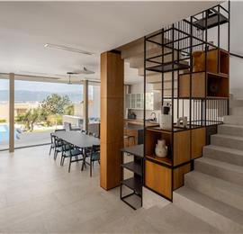 4 Bedroom Luxury Villa with Heated Pool and boat mooring, Ciovo near Trogir – Sleeps 8